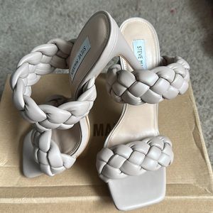 Steve Madden Bottega Style Sandals Size 10